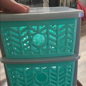 Desk container